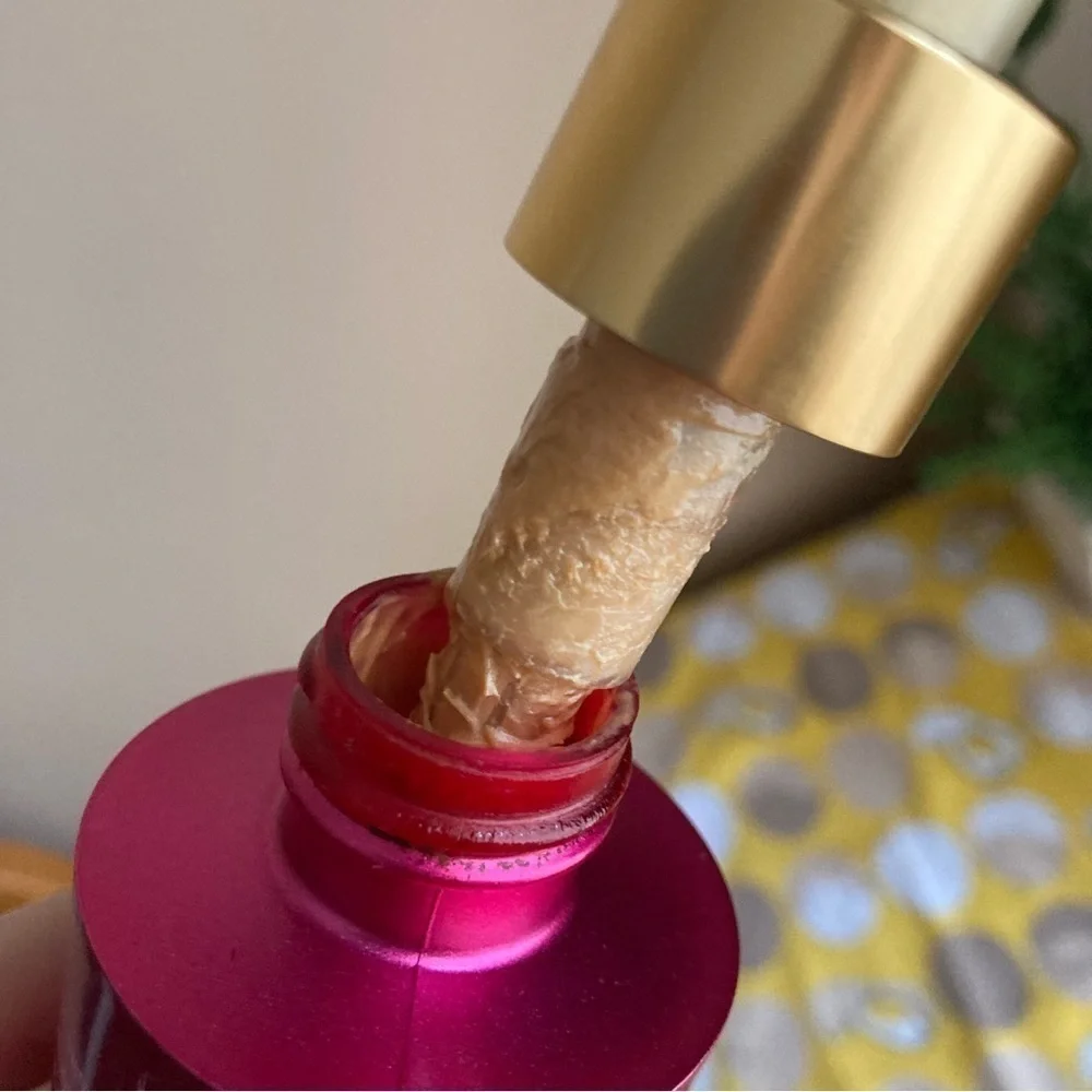 Victoria’s Secret Bare Bronze tinted glow moisturizer lotion
